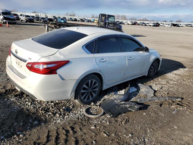 1N4AL3AP0HC156659 - 2017 NISSAN ALTIMA 2.5 WHITE photo 3