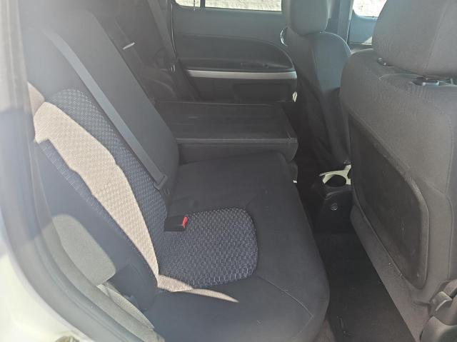 3GNCA13D88S703923 - 2008 CHEVROLET HHR LS WHITE photo 6