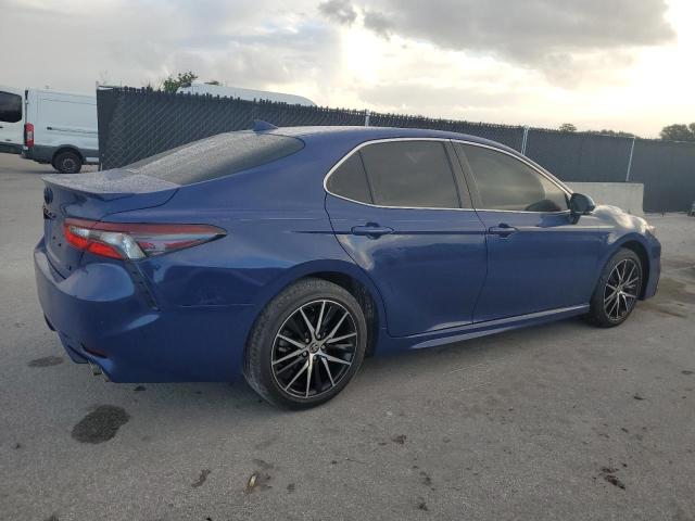 4T1G11AK6RU191717 - 2024 TOYOTA CAMRY SE NIGHT SHADE BLUE photo 3