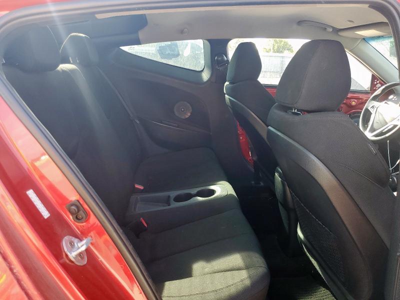 KMHTC6AD4GU284031 - 2016 HYUNDAI VELOSTER RED photo 10