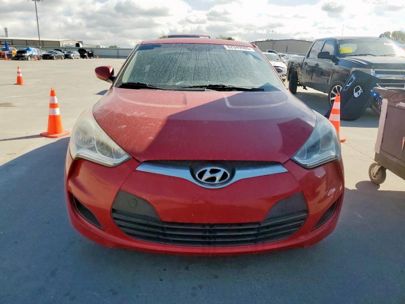 KMHTC6AD4GU284031 - 2016 HYUNDAI VELOSTER RED photo 5