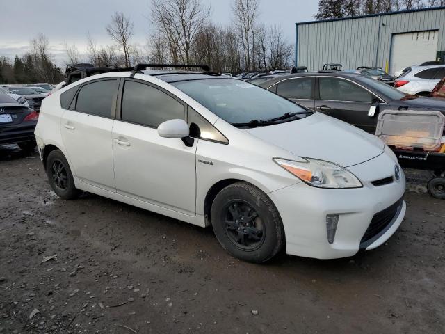 JTDKN3DU0E1814885 - 2014 TOYOTA PRIUS WHITE photo 4