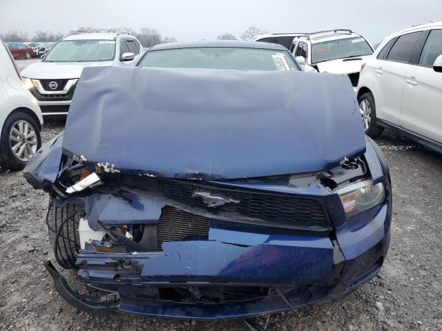 1ZVBP8AM6C5269466 - 2012 FORD MUSTANG BLUE photo 5