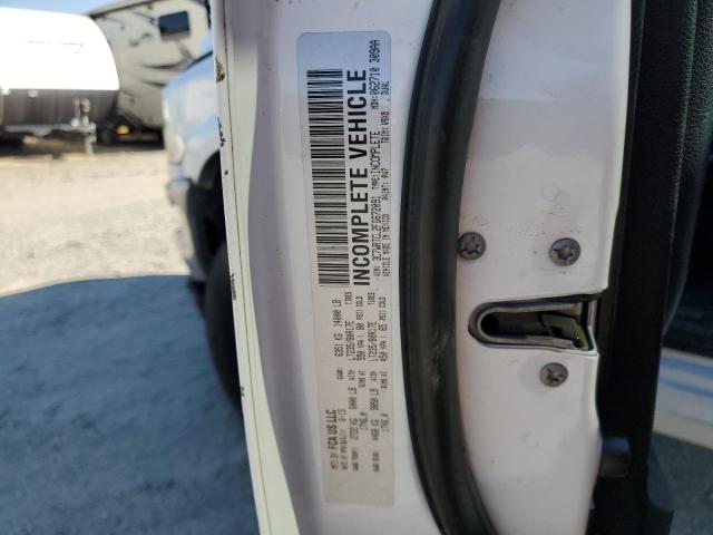 3C7WRTCL2FG672091 - 2015 RAM 3500 WHITE photo 12
