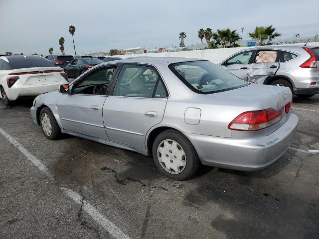 1HGCG665X1A131240 - 2001 HONDA ACCORD LX SILVER photo 2