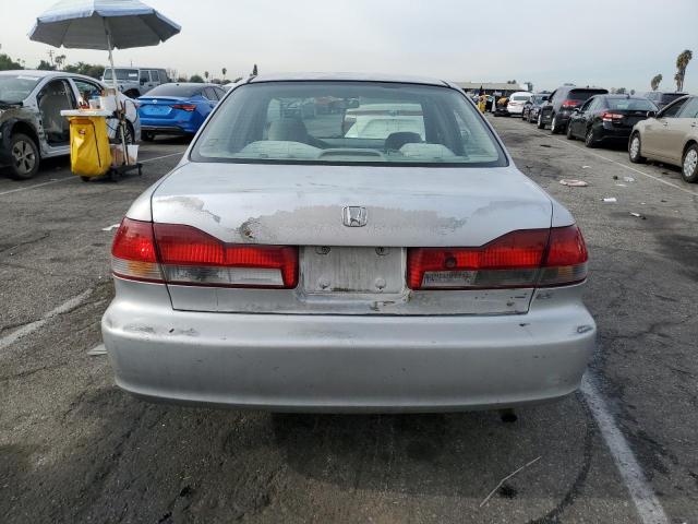 1HGCG665X1A131240 - 2001 HONDA ACCORD LX SILVER photo 6