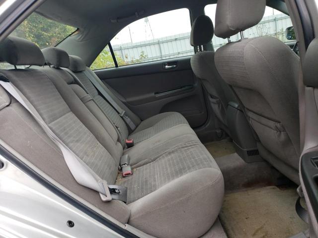 4T1BF32K95U084032 - 2005 TOYOTA CAMRY LE 银色 照片 10