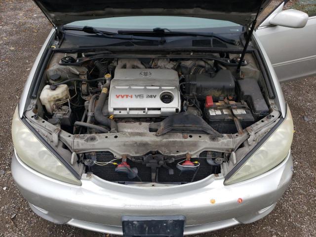 4T1BF32K95U084032 - 2005 TOYOTA CAMRY LE 银色 照片 11