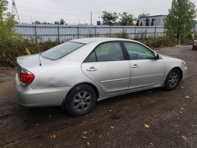 4T1BF32K95U084032 - 2005 TOYOTA CAMRY LE 银色 照片 3