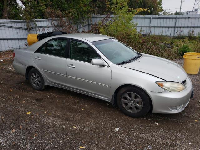 4T1BF32K95U084032 - 2005 TOYOTA CAMRY LE 银色 照片 4