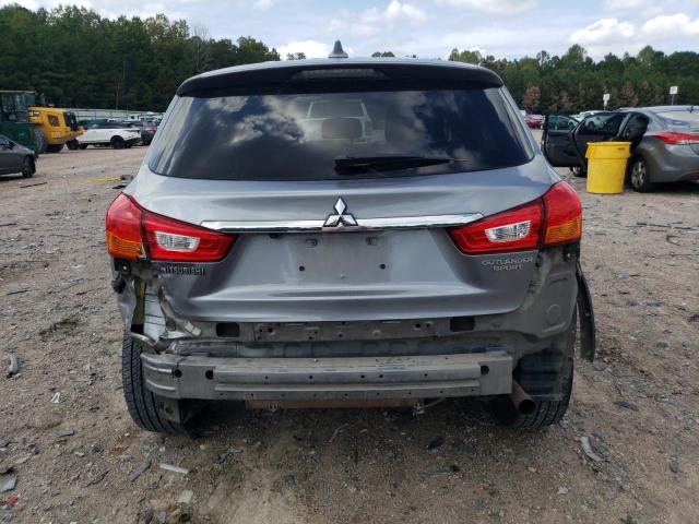 JA4AP3AUXJZ021447 - 2018 MITSUBISHI OUTLANDER ES Մոխրագույն լուսանկար 6