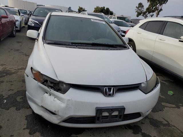 2HGFG12688H581592 - 2008 HONDA CIVIC LX WHITE photo 5