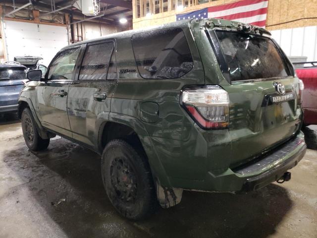 JTEBU5JR5L5804675 - 2020 TOYOTA 4RUNNER SR5/SR5 PREMIUM GREEN photo 2