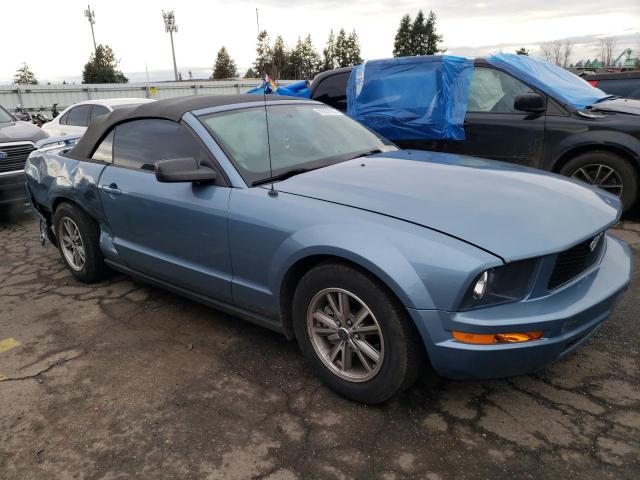 1ZVFT84N955231864 - 2005 FORD MUSTANG BLUE photo 4