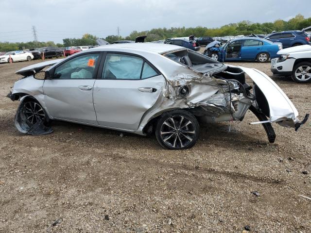 2T1BURHE1JC011999 - 2018 TOYOTA COROLLA L Silber Foto 2