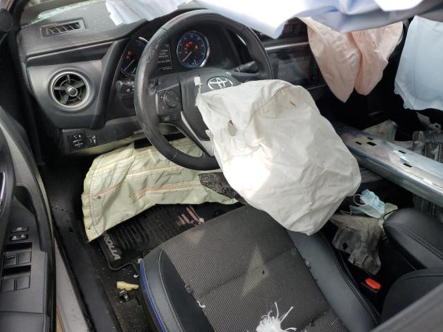 2T1BURHE1JC011999 - 2018 TOYOTA COROLLA L Silber Foto 8