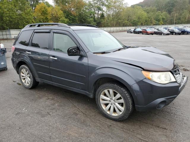 JF2SHADC1DH418460 - 2013 SUBARU FORESTER 2.5X PREMIUM GRAY photo 4