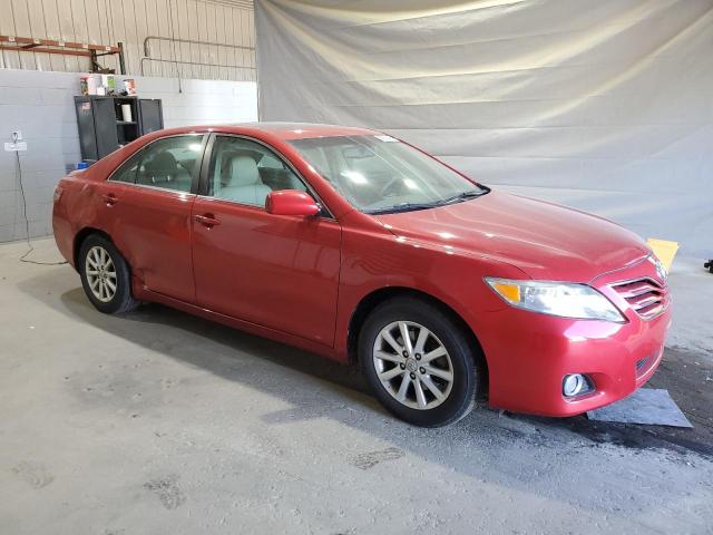 4T1BK3EK3BU619715 - 2011 TOYOTA CAMRY SE 红色 照片 4