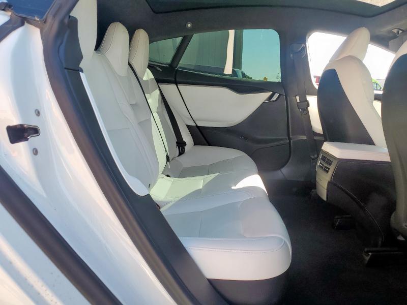 5YJSA1E26LF414055 - 2020 TESLA MODEL S Beyaz fotoğraf 10