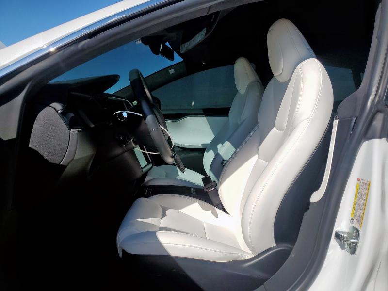 5YJSA1E26LF414055 - 2020 TESLA MODEL S Beyaz fotoğraf 7