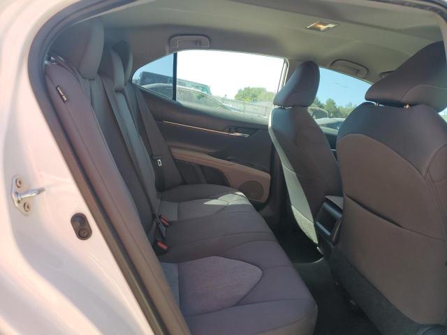 4T1C11AK0MU558747 - 2021 TOYOTA CAMRY LE WHITE photo 10