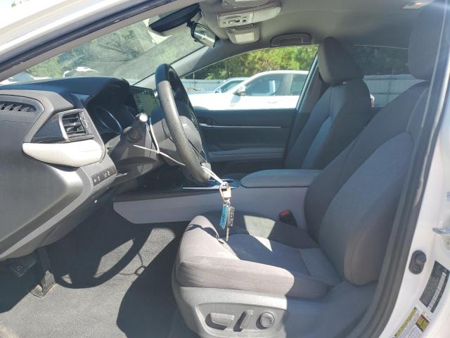 4T1C11AK0MU558747 - 2021 TOYOTA CAMRY LE WHITE photo 7