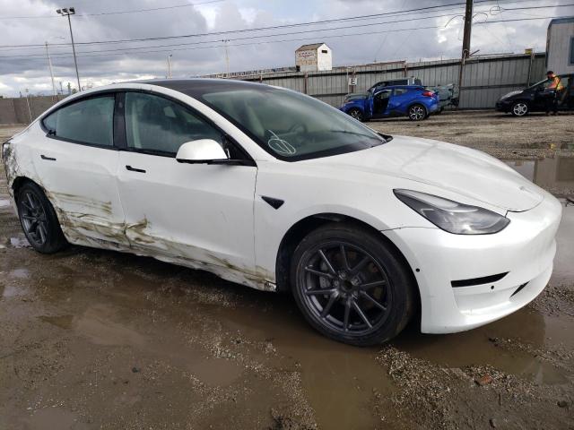 5YJ3E1EA0MF093194 - 2021 TESLA MODEL 3 WHITE photo 4