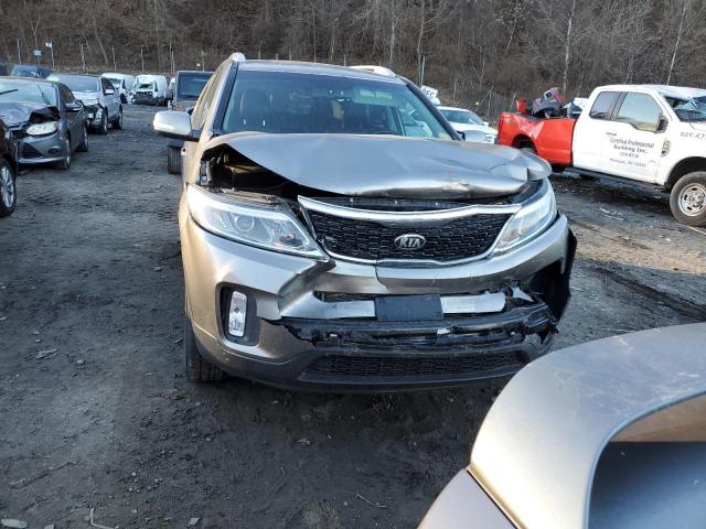 5XYKTCA66FG654718 - 2015 KIA SORENTO LX SILVER photo 5