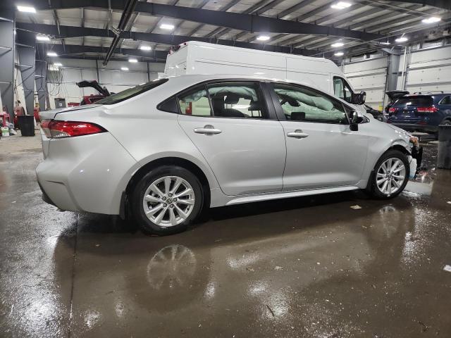 JTDB4MEE6RJ015246 - 2024 TOYOTA COROLLA LE SILVER photo 3