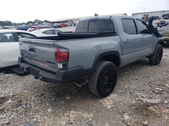 5TFCZ5AN7HX072715 - 2017 TOYOTA TACOMA DOUBLE CAB ვერცხლისფერი ფოტო 3