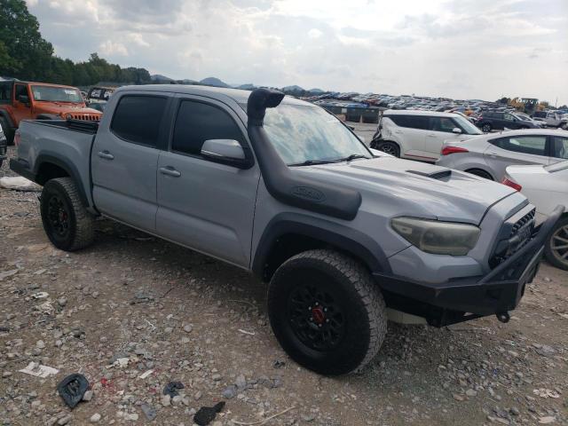 5TFCZ5AN7HX072715 - 2017 TOYOTA TACOMA DOUBLE CAB ვერცხლისფერი ფოტო 4
