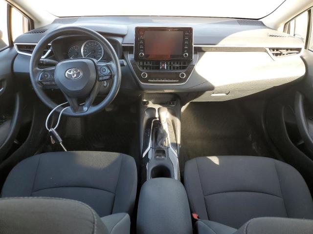 5YFBPRBE2LP110432 - 2020 TOYOTA COROLLA LE 银色 照片 8