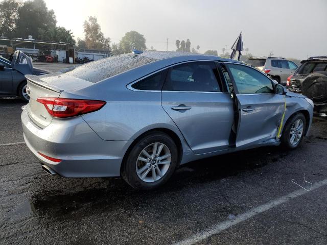 5NPE24AF8FH167566 - 2015 HYUNDAI SONATA SE SILVER photo 3