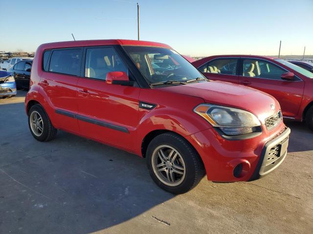 KNDJT2A56D7518838 - 2013 KIA SOUL RED photo 4