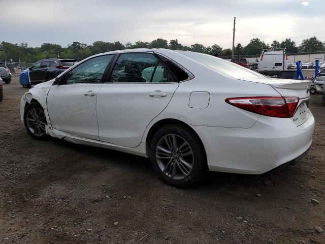 4T1BF1FKXFU032117 - 2015 TOYOTA CAMRY LE WHITE photo 2
