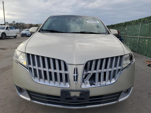 2LMHJ5FR8ABJ18574 - 2010 LINCOLN MKT GOLD photo 5