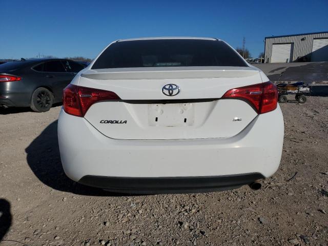 2T1BURHE1JC012747 - 2018 TOYOTA COROLLA L WHITE photo 6