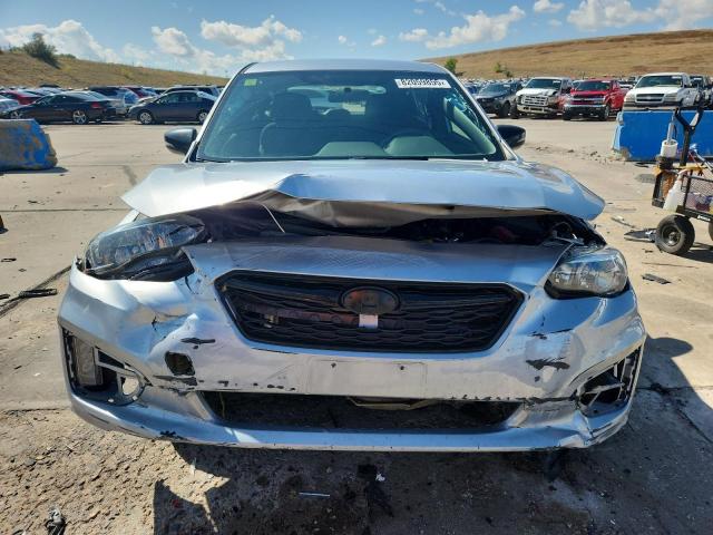 4S3GTAJ60K1704520 - 2019 SUBARU IMPREZA SPORT 银色 照片 5