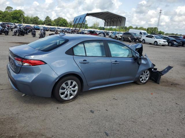 5YFEPMAE6NP387590 - 2022 TOYOTA COROLLA LE BLUE photo 3