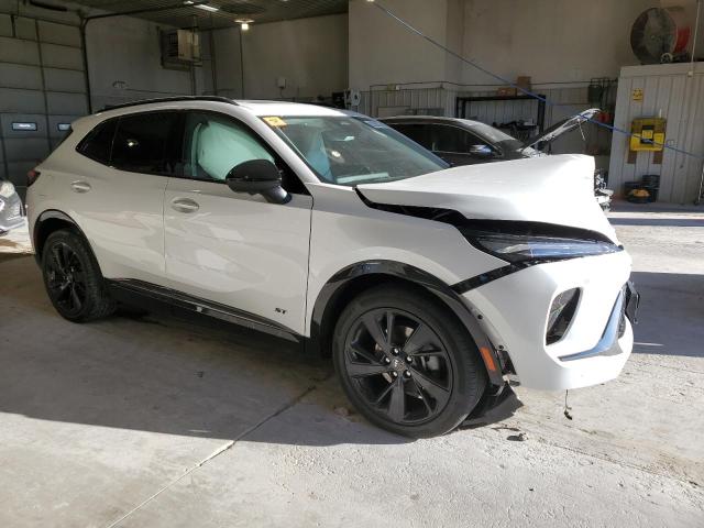 LRBFZPE41RD076416 - 2024 BUICK ENVISION ESSENCE WHITE photo 4