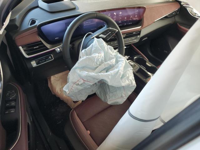 LRBFZPE41RD076416 - 2024 BUICK ENVISION ESSENCE WHITE photo 8