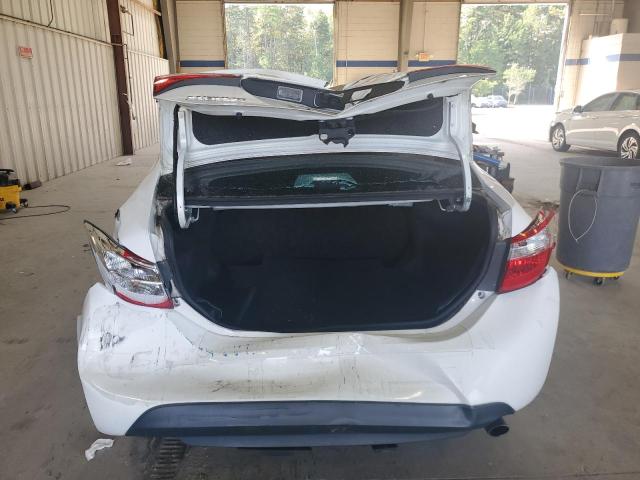 2T1BURHE4FC347623 - 2015 TOYOTA COROLLA L Білий фото 6