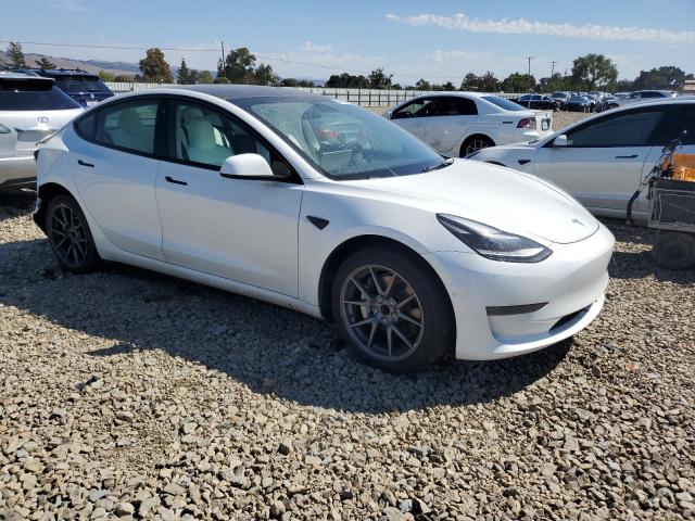 5YJ3E1EA7NF374264 - 2022 TESLA MODEL 3 白色 照片 4