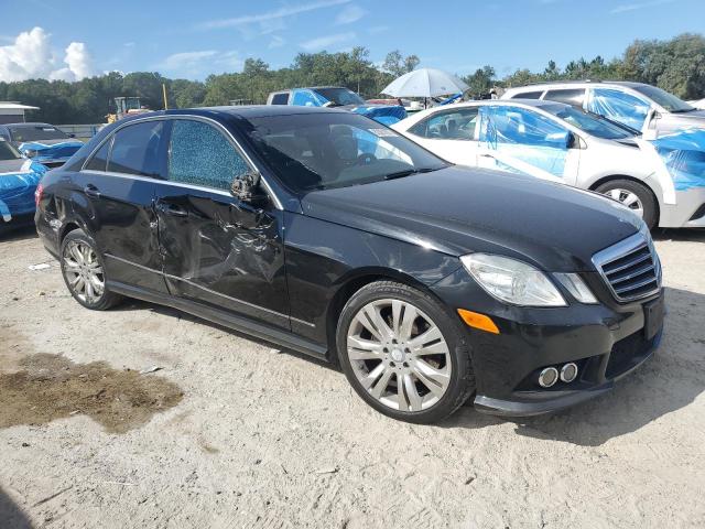 WDDHF8HB2AA251626 - 2010 MERCEDES-BENZ E 350 4MATIC BLACK photo 4