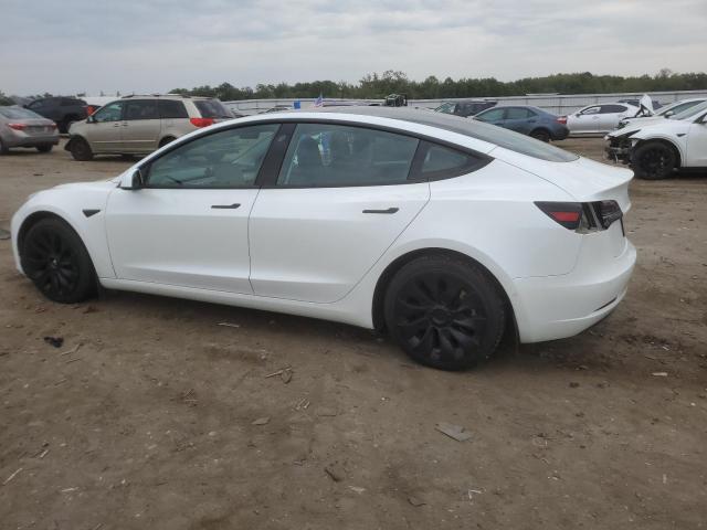 5YJ3E1EA1MF854296 - 2021 TESLA MODEL 3 Biały zdjęcie 2