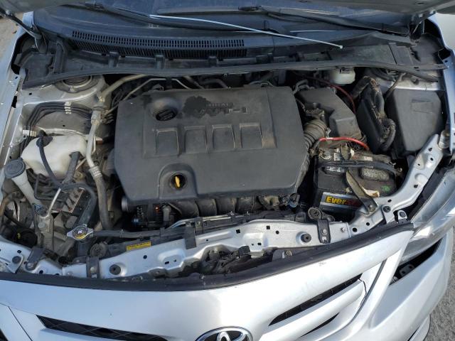 JTDBU4EE9B9158344 - 2011 TOYOTA COROLLA BASE فضي صورة 11