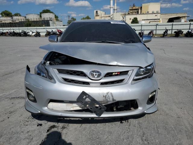 JTDBU4EE9B9158344 - 2011 TOYOTA COROLLA BASE فضي صورة 5