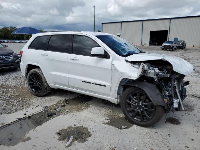 1C4RJEAG3MC597243 - 2021 JEEP GRAND CHEROKEE LAREDO WHITE photo 4