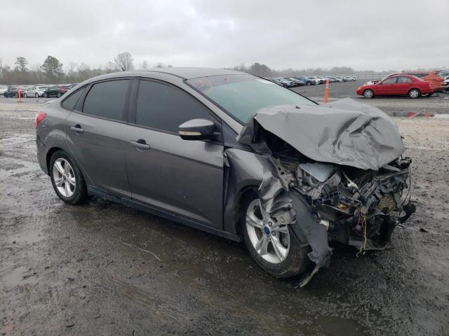 1FAHP3F21CL443758 - 2012 FORD FOCUS SE GRAY photo 4