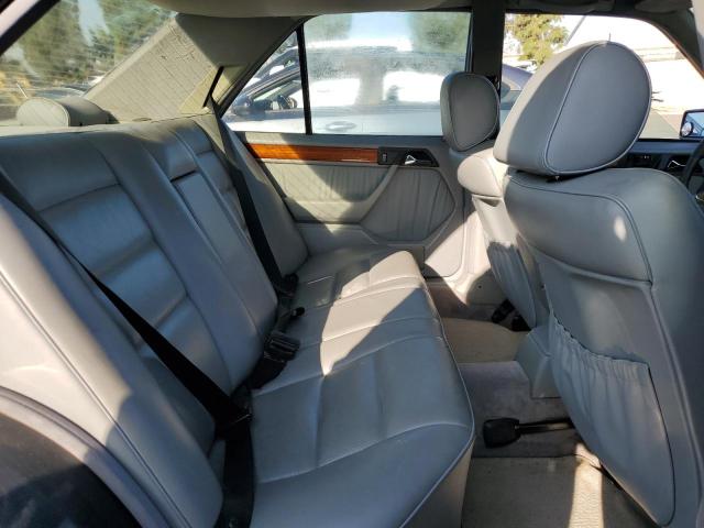 WDBEA32E9SC224980 - 1995 MERCEDES-BENZ E 320 BASE BLACK photo 10